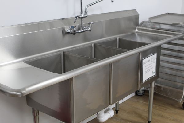 Cost of Utility Sink Installation in Vallejo